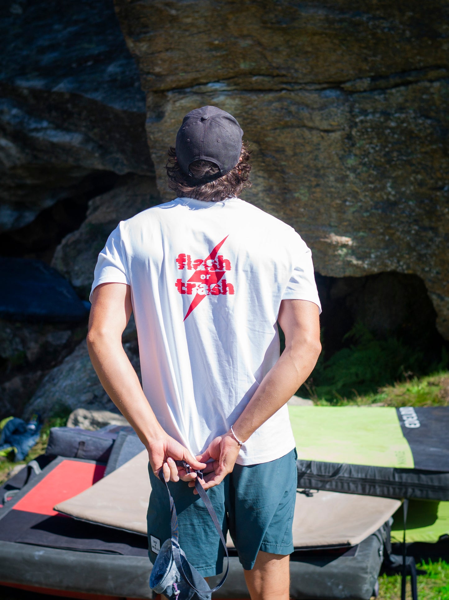 Flash or Trash 2025 - TEE